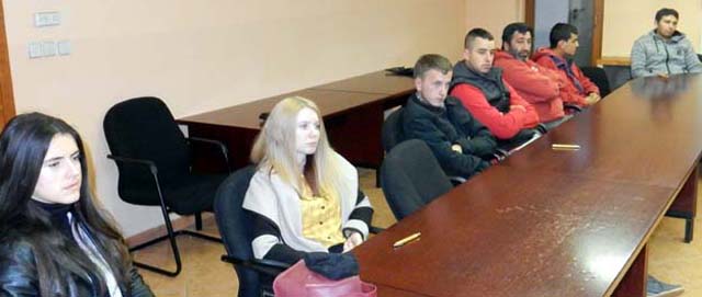 Nezaposleni na sastanku početkom veljače u Gospiću                                                                                                                                                                                                        